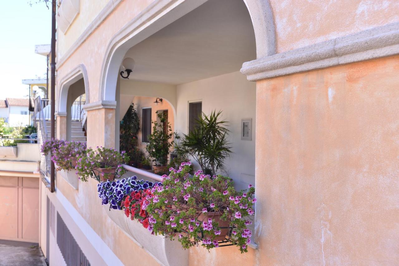Izzhome Blue Sea Pula Exterior photo